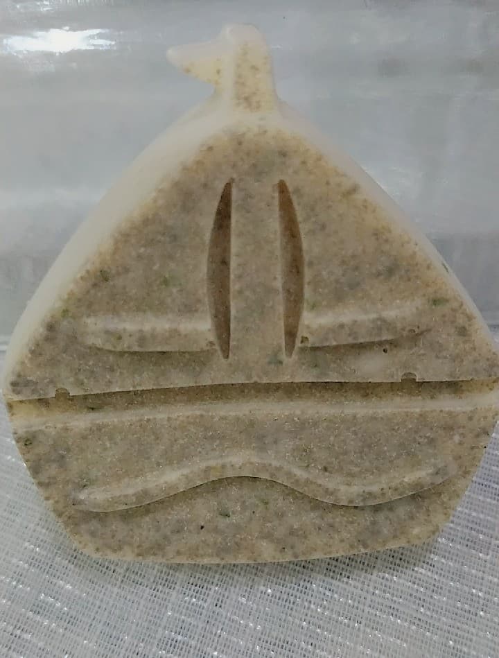 Cools & soothes the skin