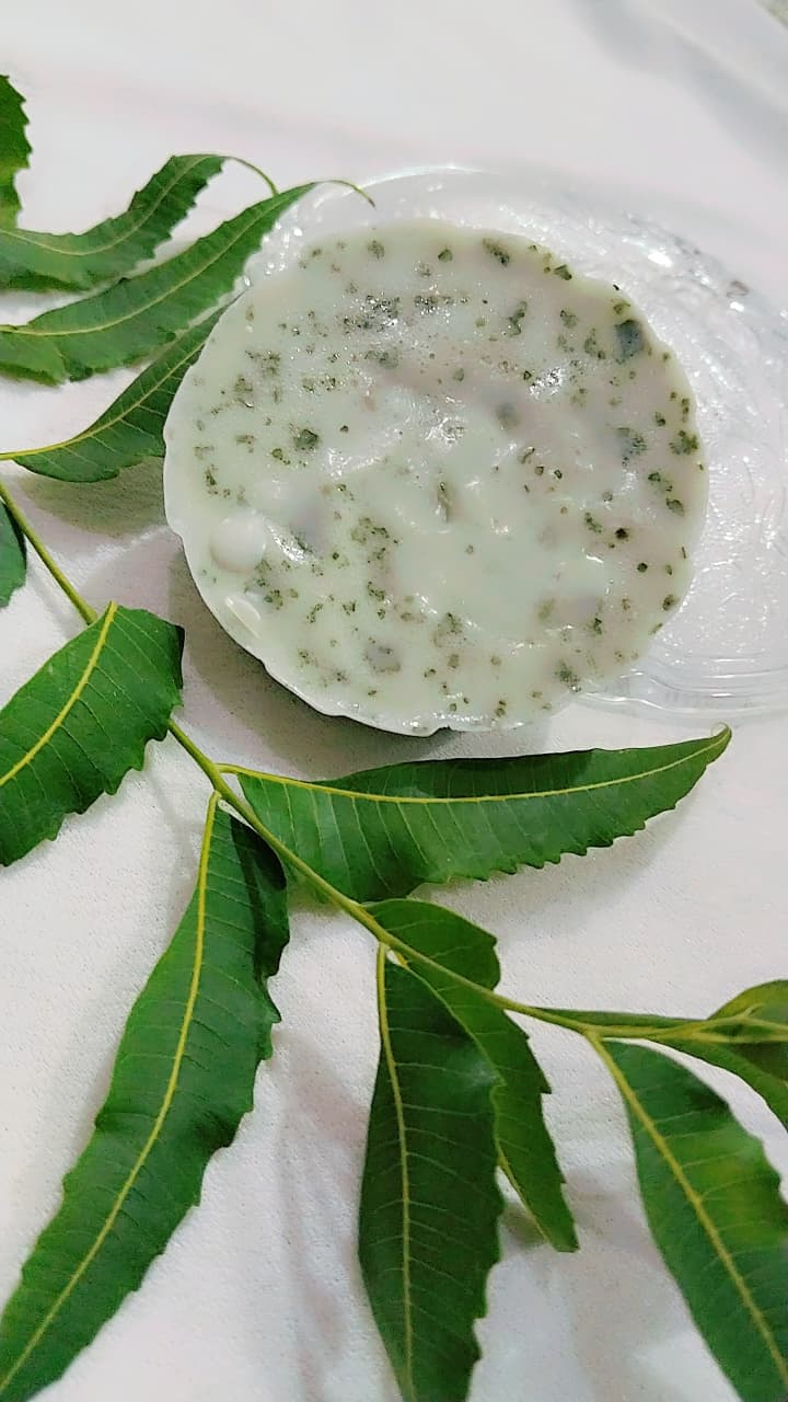 Acne + acne scars + Glow soap